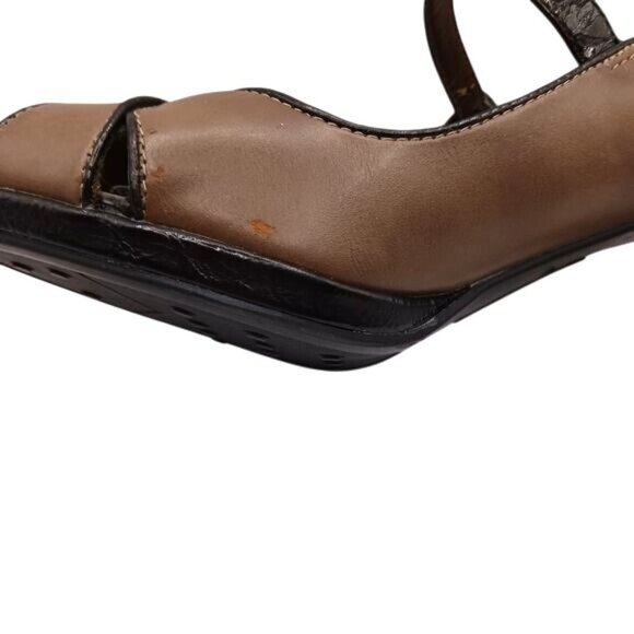 Life Stride Taupe/Brown Retro Style Open Toe Heels, Size 8 - Picture 3 of 6